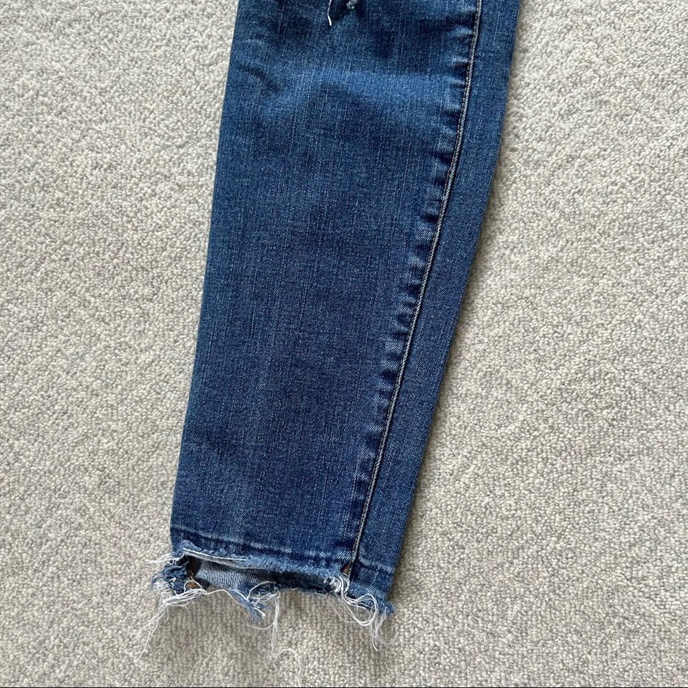 Madewell 10" High-Rise Skinny Jeans: Drop Step-Hem Edition in Everton - Picture 6 of 7
